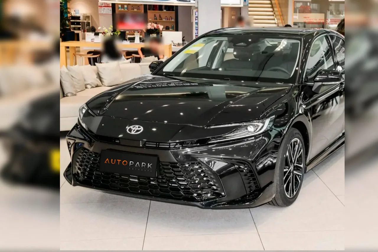 Toyota Camry Hybrid